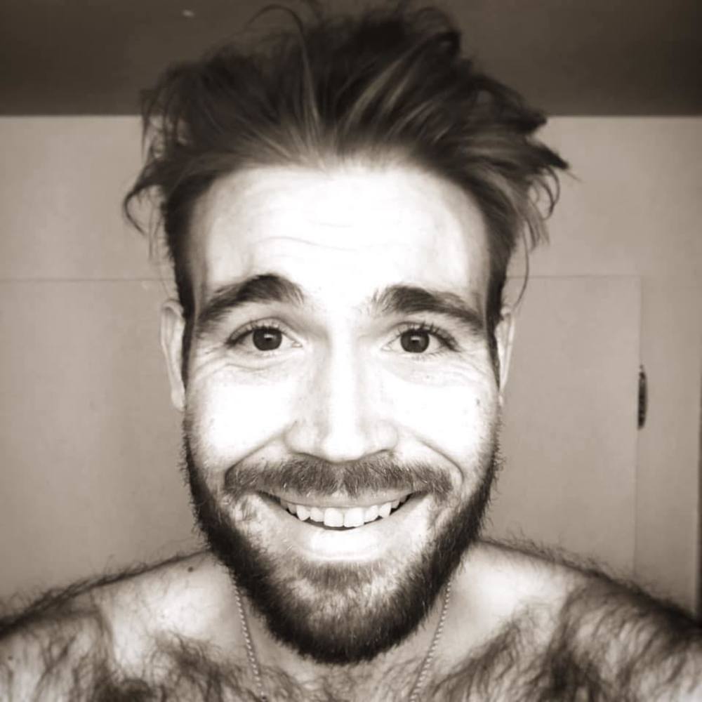 Meet your Posher, Logan